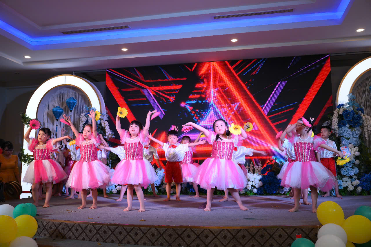 VĂN NGHỆ"GIAI ĐIỆU QUÊ HƯƠNG LẦN 2'' 16 z6826336027147 475f540648882e11e3c52551d3d48f1a