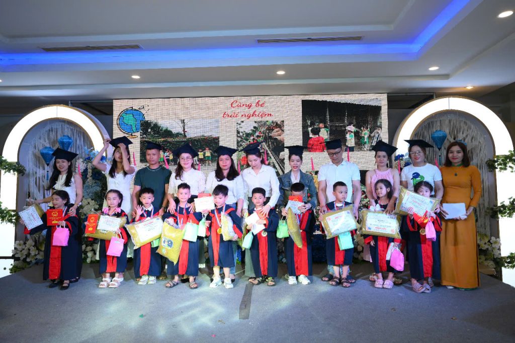 LỄ RA TRƯỜNG NĂM HỌC 2024-2025 1 z6826336028803 76691aacaeb9ec0079ef17020977def1