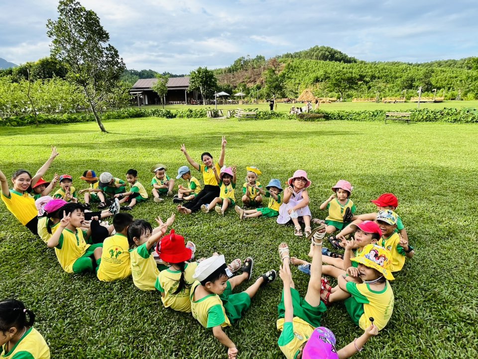 Hoạt động dã ngoại tháng 7/2025 tại "The farm'' 11 526484458 741561002138779 4764404648177243859 n