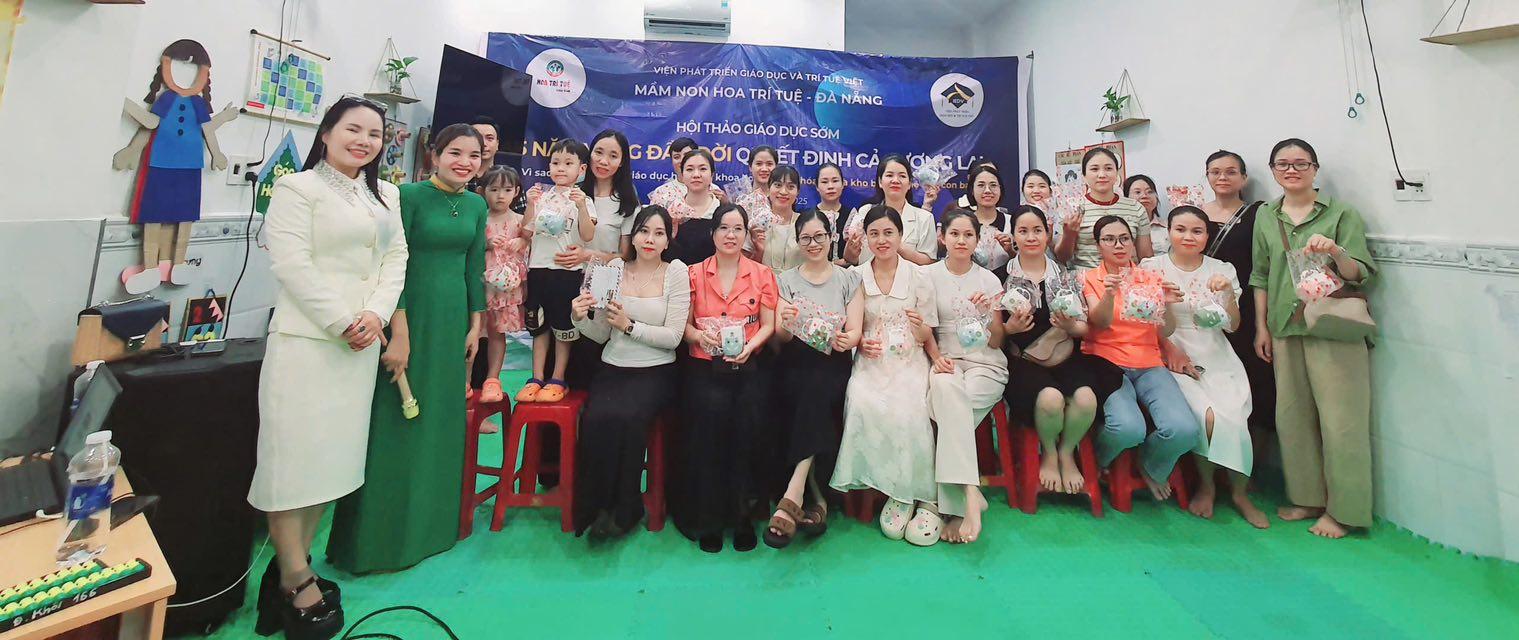 Hội thảo Giáo dục sớm với chủ đề:"5 năm vàng đầu đời – Quyết định cả tương lai" 20 552101128 1404765734985717 8428612987178175180 n