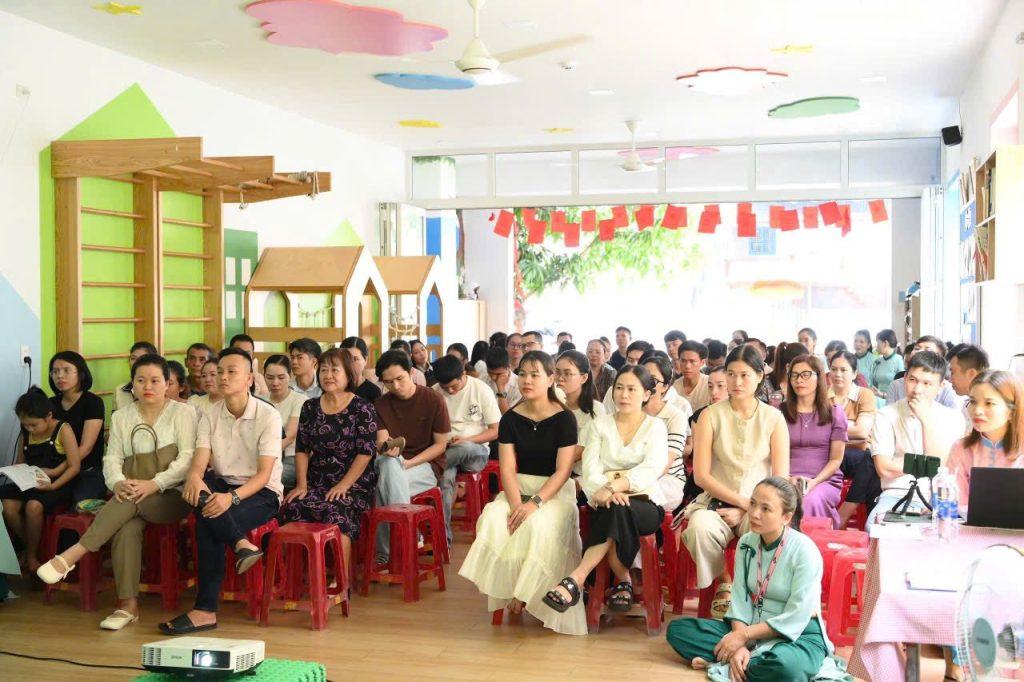 Hội thảo Giáo dục sớm với chủ đề:"5 năm vàng đầu đời – Quyết định cả tương lai" 1 552413964 1404769524985338 5827860695722760179 n 1