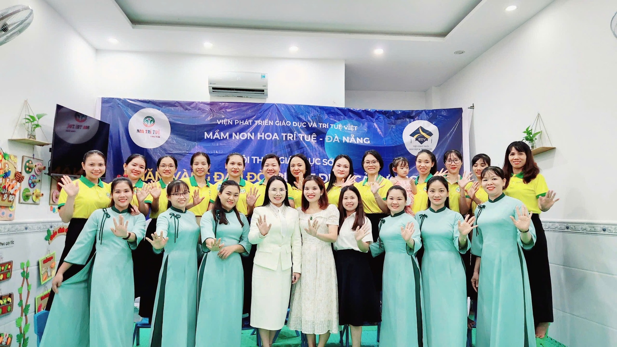 Hội thảo Giáo dục sớm với chủ đề:"5 năm vàng đầu đời – Quyết định cả tương lai" 22 554139916 792922873677338 4345162662450032628 n