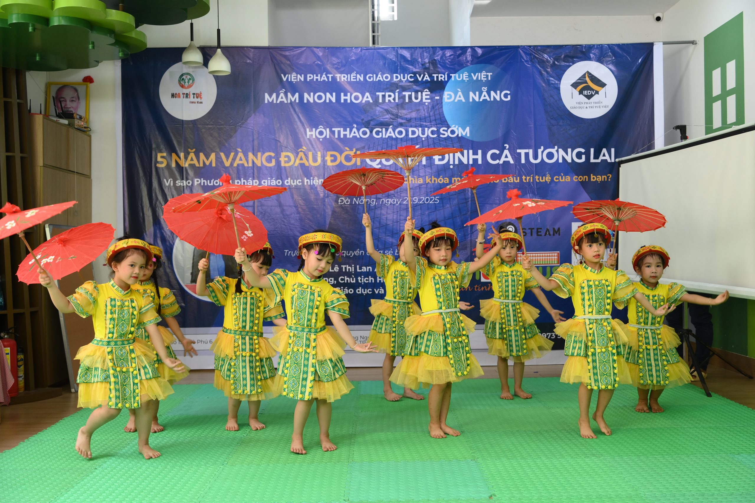 Hội thảo Giáo dục sớm với chủ đề:"5 năm vàng đầu đời – Quyết định cả tương lai" 16 DSC 0396 scaled