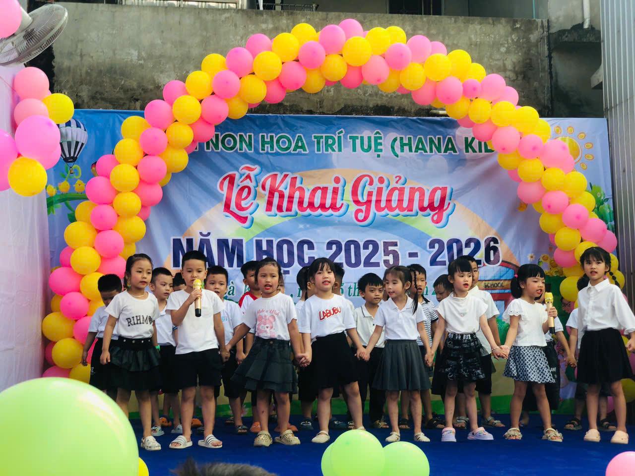 Khai giảng năm học 2025-2026 8 z6978709230927 ccbbae77ab2346cc84dde53033a2e8da