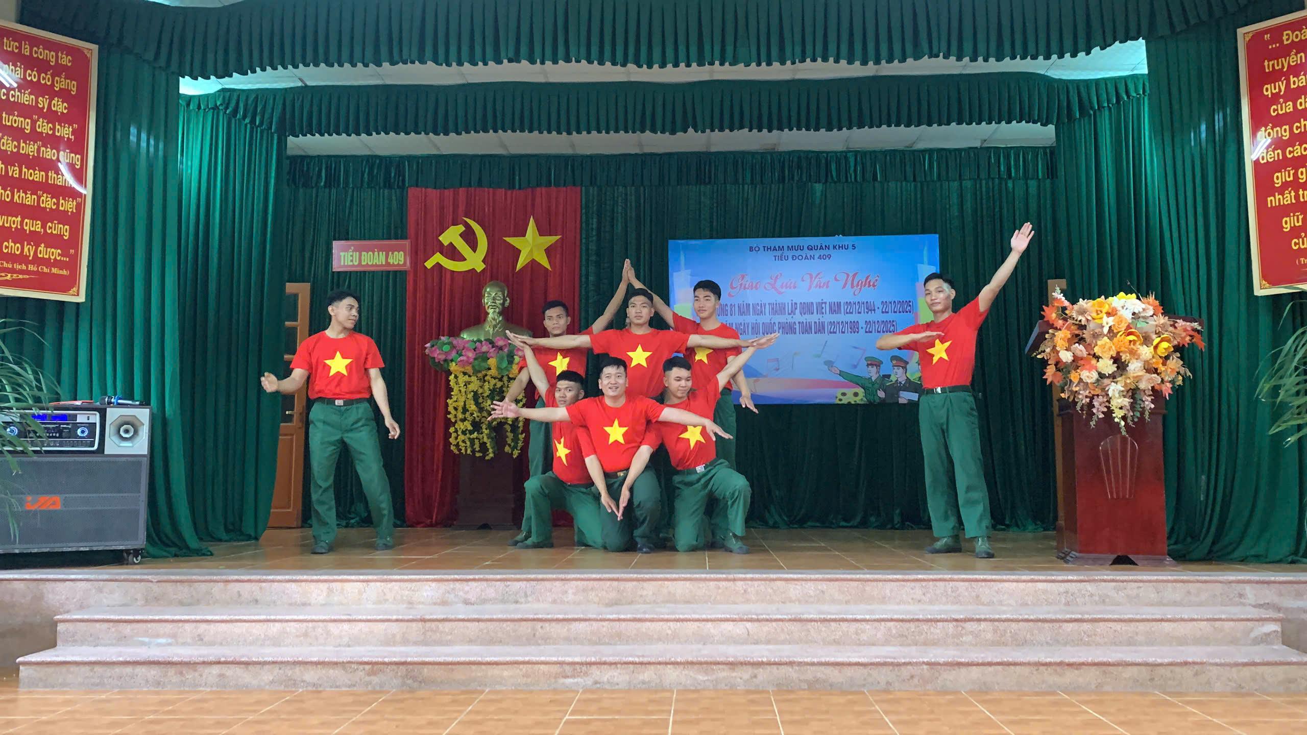 HOẠT ĐỘNG TRẢI NGHIỆM BÉ LÀM CHÚ BỘ ĐỘI VÀ THAM QUAN ĐƠN VỊ 409 5 z7322292813983 96c70f09e92510cdeef03de3e97fdf38